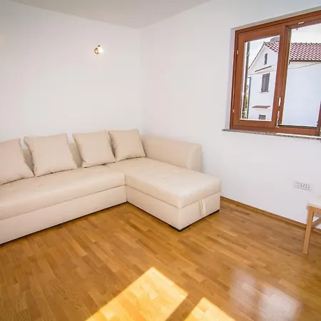 Holiday Home Dubi Kornić Pokoj fotografie