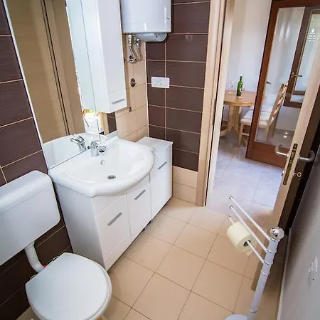 Holiday Home Dubi Kornić Pokoj fotografie