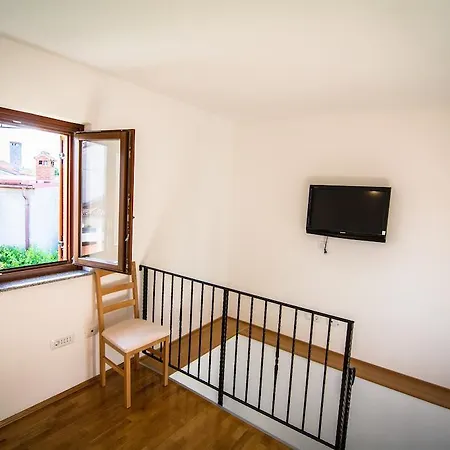 Holiday Home Dubi Kornić Pokoj fotografie